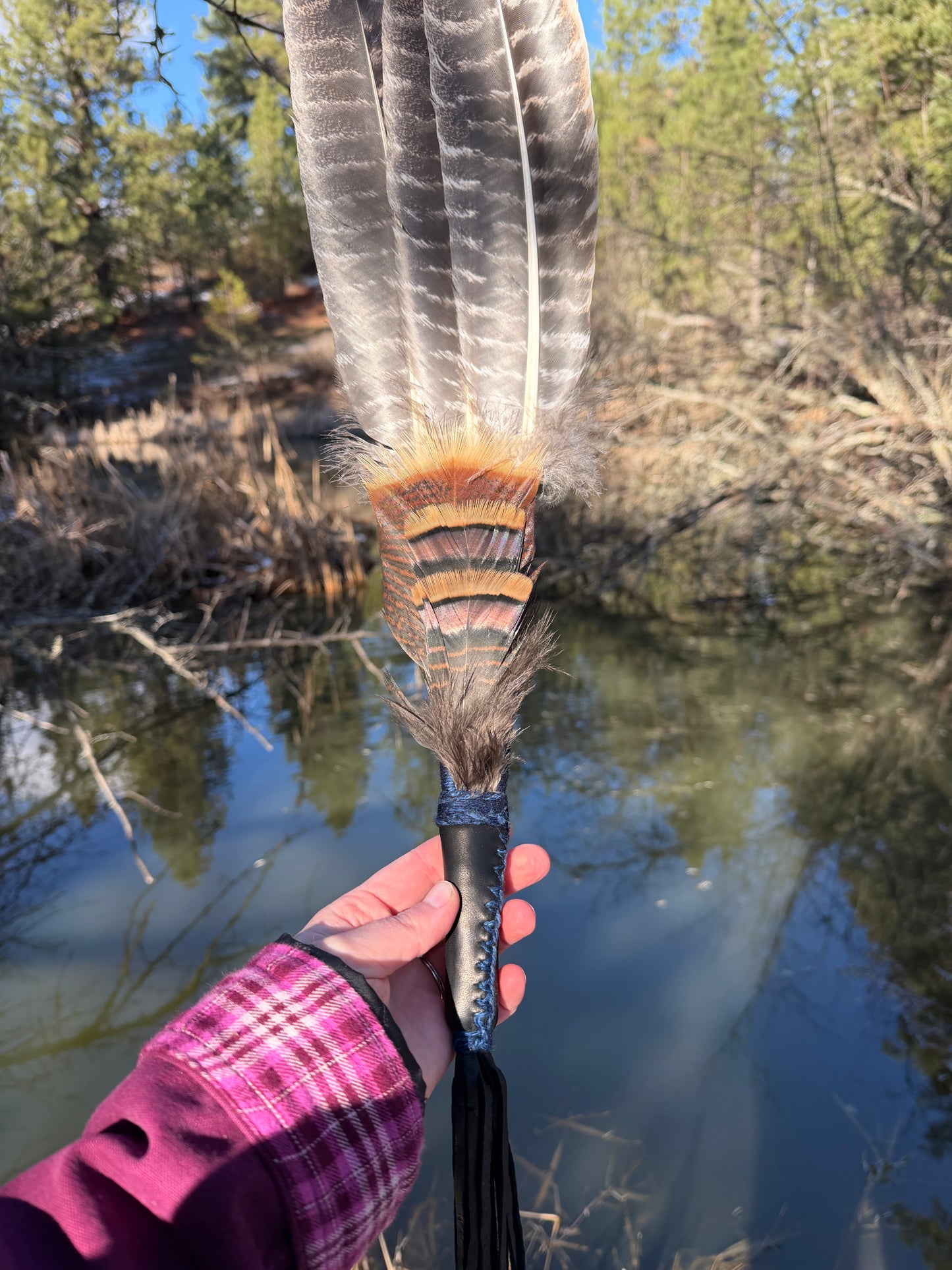 Ruta-Feather Fan