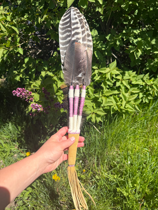 The High Priestess- Feather Fan