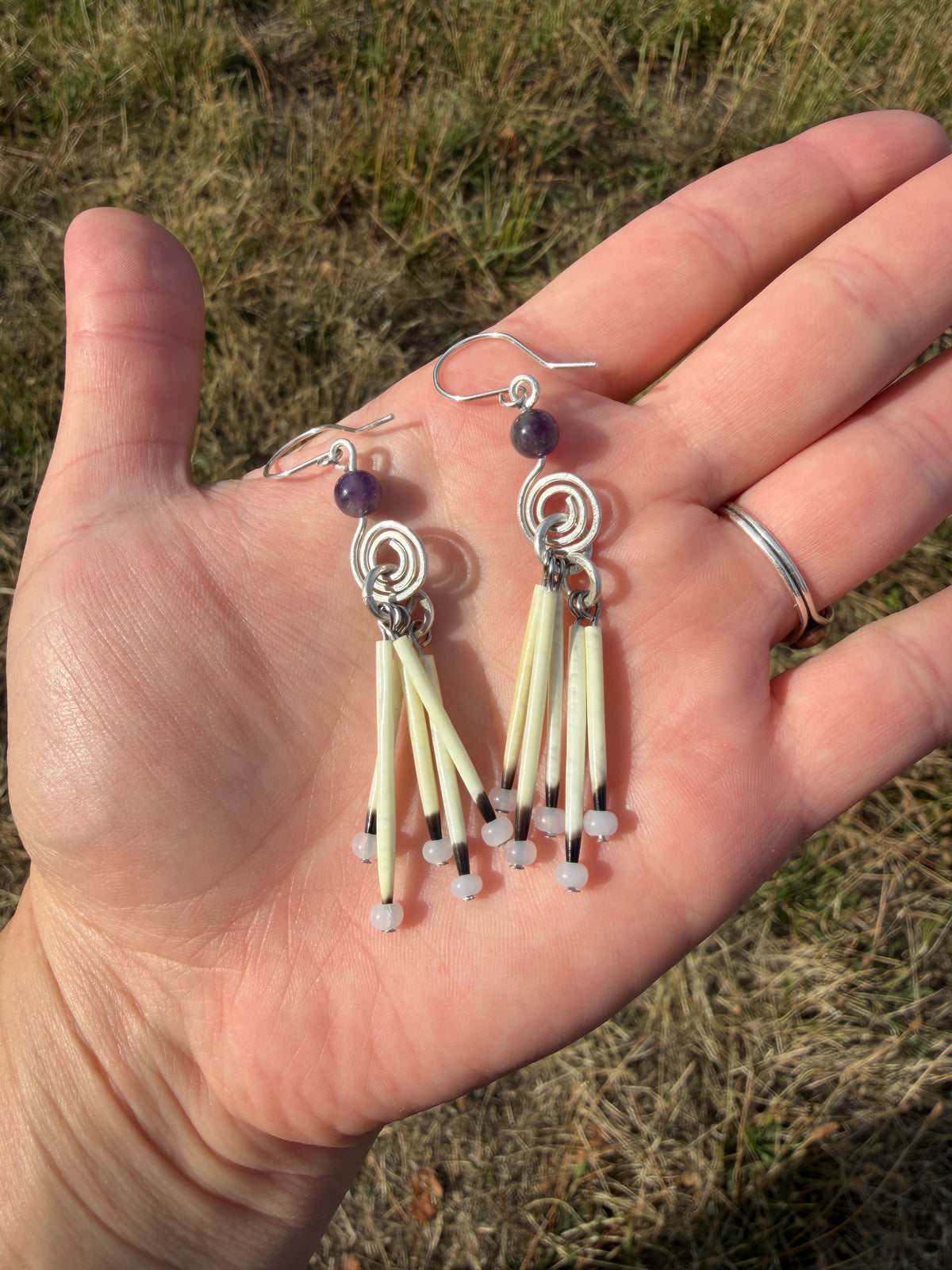 Silver Earrings-5 Quill-Amethyst Round