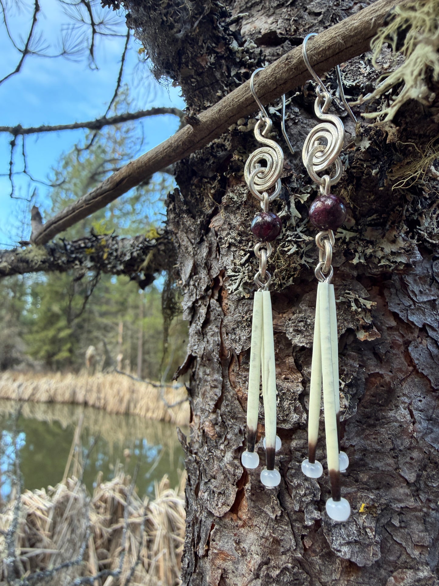 Garnet Swirls- Silver 3 Quills