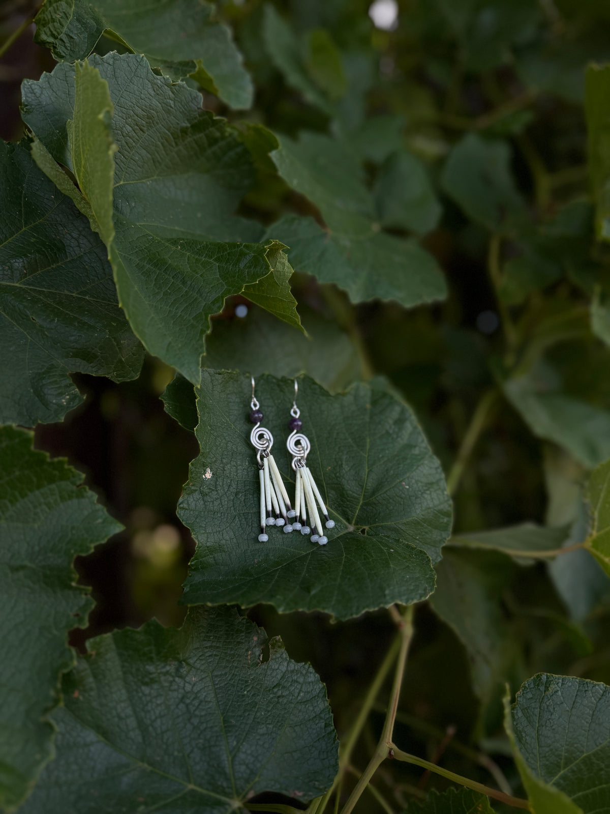 Silver Earrings-5 Quill-Amethyst Round
